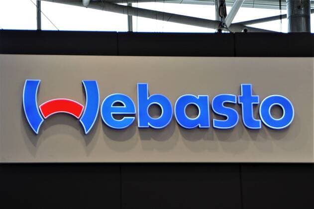 Webasto Messestand auf der bauma, Abkuerzung fuer Baumaschinen, die Weltleitmesse fuer Baufahrzeuge und Baugeraete in Muenchen. Die Webasto Gruppe ist ein deutscher Automobilzulieferer. Das Unternehmen in Familienbesitz hat seine Zentrale in Stockdorf bei Muenchen.