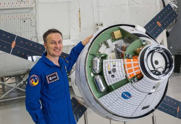 Matthias Maurer, Astronaut, im SpaceShip EAC, Trainingscenter für Astronauten, Köln, Deutschland, Europa *** Matthias Maurer Astronaut at the SpaceShip EAC Training Center for Astronauts Cologne Germany Europe Copyright: imageBROKER/UlrichxZillmann ibluzi04869787.jpg