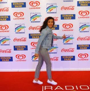 Rust Radio Regenbogen Award 2019 Radio Regenbogen Award 2019 Namika, Hanan Hamdi beim Radio Regenbogen Award, auf dem roten Teppich Copyright: xEIBNER Peter_Aukthunx EP_AUT