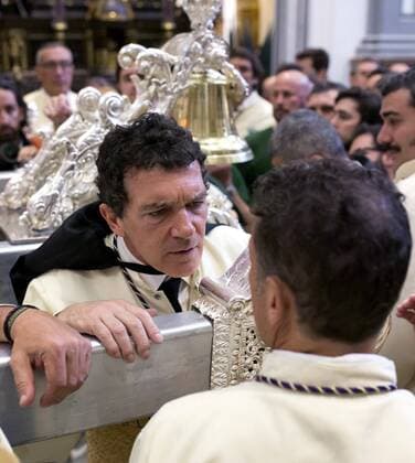 Entertainment Themen der Woche KW15 Entertainment Bilder des Tages Spanish actor Antonio Banderas reacts before the start of the procession of Our Lady of Tears and Favours in Malaga, southern Spain, 14 April 2019, at the beginning of the Holy Week on Palm Sunday. Antonio Banderas attends Malaga s Holy Week celebrations !ACHTUNG: NUR REDAKTIONELLE NUTZUNG!  Copyright: xCarlosxDíaz.x GRAF1351 20190414-636908598030001561