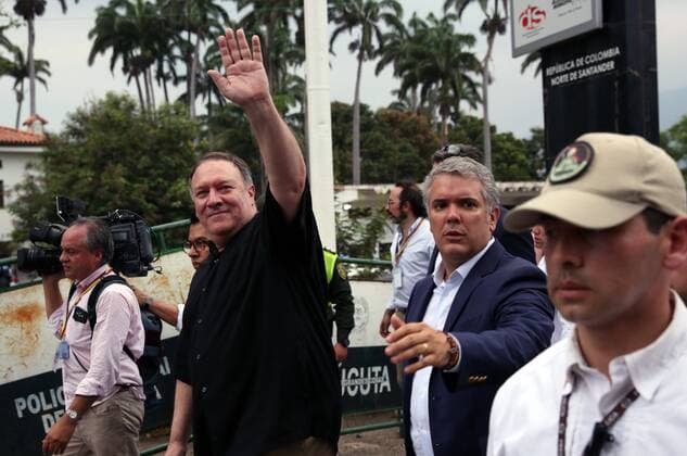 News Themen der Woche KW15 News Bilder des Tages Secretary of State of the US Mike Pompeo (C-L) and Colombian President Ivan Duque (C-R) visit the Simon Bolivar bridge in the Colombian city of Cucuta, near the border with Venezuela, 14 April 2019. Pompeo arrives to Cucuta to meet Colombian President Ivan Duque about Venezuelan crisis !ACHTUNG: NUR REDAKTIONELLE NUTZUNG!  Copyright: xMAURICIOxDUEÑASxCASTAÑEDAx AME806 20190415-636908861581403221
