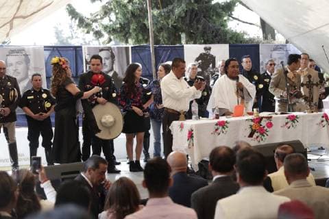April 15, 2019 - EUM20190415ESP03.JPG.CIUDAD DE MEXICO, Aniversary Aniversario Pedro Infante.- Este lunes 15 de abril de 2019, se realiza el homenaje luctuoso a Pedro Infante en el panteon Jardin de la Ciudad de Mexico. El cantante y actor, considerado un idolo murio un dia como hoy pero de 1957. Foto: Agencia EL UNIVERSAL Ivan Stephens RDB. Copyright: xIvanxStephensx