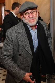 Entertainment Bilder des Tages MOSCOW, RUSSIA - APRIL 16, 2019: Alexei Malobrodky, former general producer of the Seventh Studio Company, former general director of the Gogol Center Theatre, ahead of the 2019 Golden Mask award ceremony at the Historic Stage of the Bolshoi Theatre. Vyacheslav Prokofyev TASS  TS0A869B