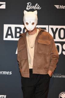 Cro bei der Ankunft zu den About You Awards am 18.04.2019 in München About You Awards 2019 in München