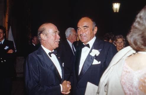von Fürstenberg Joachim Egon Fürst zu Fürstenberg (links) trifft Johannes Fürst von Thurn und Taxis, Deutschland 1986. Joachim Egon Prince of Fuerstenberg meeting Johannes Prince of Thurn and Taxis, Germany 1986. Copyright: WolfgangxKühn UnitedArchives102183