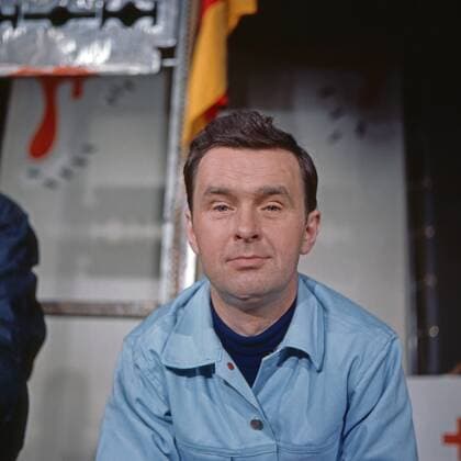 Es geht um den Kopf Kabarettprogramm im Kommödchen in Düsseldorf mit Ernst H. Hilbich, Deutschland 1969. Cabaret program at Kommoedchen Duesseldorf with Ernst H. Hilbich, Germany 1969. Copyright: WolfgangxKühn UnitedArchives102576