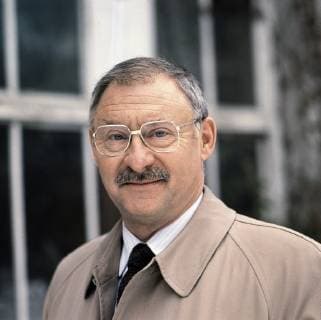 ROLF SCHIMPF Deutschland 2001 Gero Erhardt ROLF SCHIMPF P SCH Überschrift: ROLF SCHIMPF Deutschland 2001 Copyright: KPA !AUFNAHMEDATUM GESCHÄTZT! UnitedArchives00639969