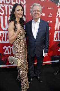 19. AMADEUS Austrian Music Awards 2019 Wien, Volkstheater, 25.04.2019 Peter Vieweger und Freundin Caroline Perron Wien Austria