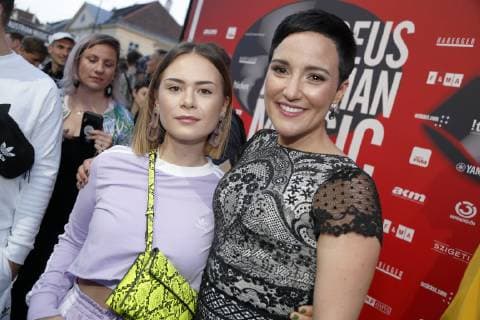 19. AMADEUS Austrian Music Awards 2019 Wien, Volkstheater, 25.04.2019 Mathea Elisabeth Höller, Ina Regen Regina Mallinger Wien Austria