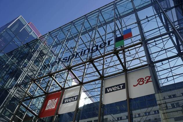 Axel-Springer in der Axel-Springer-Straße in Berlin *** Axel Springer in the Axel Springer Strasse in Berlin
