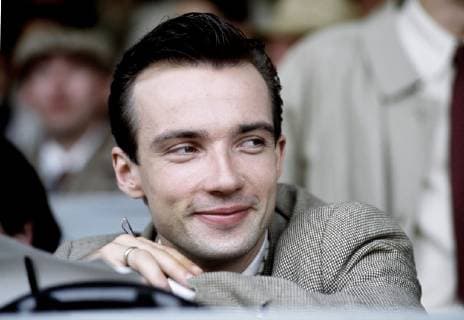 DAS WUNDER VON BERN D 2003 Sönke Wortmann Reporter Paul Hartmann (LUCAS GREGOROWICZ) Regie: SÂönke Wortmann DAS WUNDER VON BERN D 2003 Copyright: KPA !AUFNAHMEDATUM GESCHÄTZT! Nur redaktionelle Nutzung im Zusammenhang mit dem Film. Editorial usage only and only related to the movie. Im Falle anderer Verwendungen, kontaktieren Sie uns bitte. For other uses, please contact us. UnitedArchives00659891