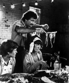 HAPPY BIRTHDAY GEMINI Happy Birthday Gemini USA 1980 Richard Benner Szene beim Spaghetti-Essen: Judith (SARAH HOLCOMB), Nick (ROBERT VIHARO) und Lucille (RITA MORENO). Regie: Richard Benner aka. Happy Birthday Gemini HAPPY BIRTHDAY GEMINI USA 1980 Copyright: KPA !AUFNAHMEDATUM GESCHÄTZT! Nur redaktionelle Nutzung im Zusammenhang mit dem Film. Editorial usage only and only related to the movie. Im Falle anderer Verwendungen, kontaktieren Sie uns bitte. For other uses, please contact us. UnitedArchives00664237
