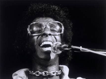 WOODSTOCK USA 1969 1970 Michael Wadleigh Film chronicle of the legendary 1969 three-days-music festival Woodstock image: SLY STONE - Sly and The Family Stone Regie: Michael Wadleigh WOODSTOCK USA 1969 Copyright: KPA !AUFNAHMEDATUM GESCHÄTZT! Nur redaktionelle Nutzung im Zusammenhang mit dem Film. Editorial usage only and only related to the movie. Im Falle anderer Verwendungen, kontaktieren Sie uns bitte. For other uses, please contact us. UnitedArchives00675055