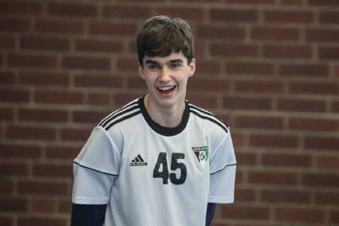 Spaniens EX König Juan Carlos mit seiner Frau Sophia und den Töchtern Elena und Cristina kommen zum Handballspiel des Enkels , Der 18-Jährige Pablo Urdangarin, spielt bei den A-Junioren der TSV Hannover-Burgdorf und steht am Sonnabend mit seiner Mannschaft gegen die HSG Wetzlar im Viertelfinale der Deutschen Meisterschaft.