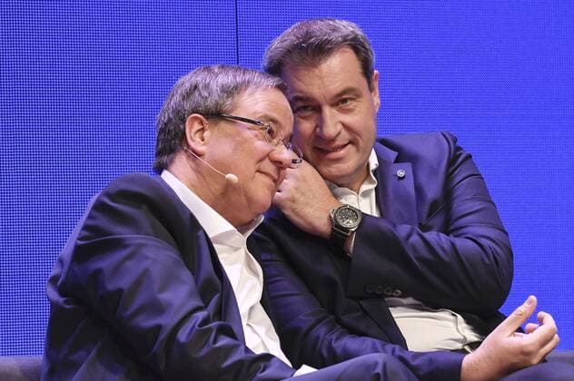Armin Laschet und Markus Söder beim Wahlkampfauftakt der CDU und CSU zur Europawahl 2019 in der Halle Münsterland. Münster, 27.04.2019