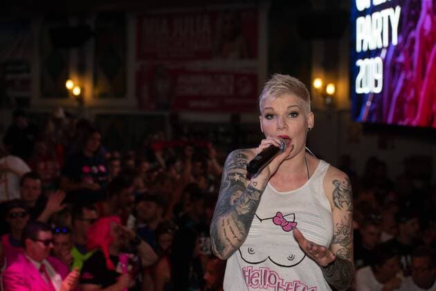 20190427 Bierkönig Opening 2019 Palma, Spain, 27.4.2019, Boulevard, Bierkönig Opening 2019 - Bild zeigt Melanie Müller. 27 04 19, Palma, Spain, Entertainment, Bierkönig Opening 2019 - Image shows Melanie Müller. Palma Baleares Spain