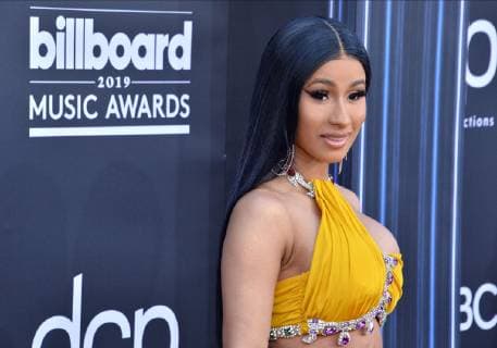 Cardi B arrives for the 2019 Billboard Music Awards at the MGM Grand Garden Arena in Las Vegas, Nevada on May 1, 2019.  LAV20190501023 JIMxRUYMEN