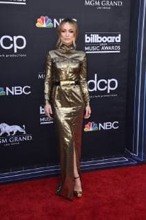 May 1, 2019 - Las Vegas, NV, USA - LAS VEGAS, NV - MAY 01: Olivia Wilde attends the 2019 Billboard Music Awards at MGM Grand Garden Arena on May 1, 2019 in Las Vegas, Nevada. Photo: imageSPACE Las Vegas USA - ZUMAs181 20190501_zea_s181_024 Copyright: xImagespacex
