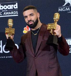 Drake appears backstage after winning the awards for Top Artist, Top Male Artist and Top Billboard 200 Album for Scorpion, during the 2019 Billboard Music Awards at the MGM Grand Garden Arena in Las Vegas, Nevada on May 1, 2019.  LAV20190501210 JIMxRUYMEN