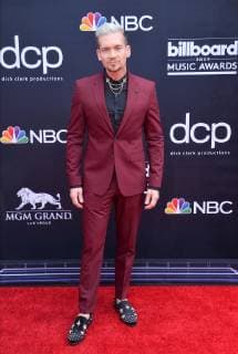 Damon Sharpe arrives for the 2019 Billboard Music Awards at the MGM Grand Garden Arena in Las Vegas, Nevada on May 1, 2019.  LAV20190501404 JIMxRUYMEN
