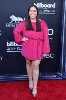 Claudia Oshry arrives for the 2019 Billboard Music Awards at the MGM Grand Garden Arena in Las Vegas, Nevada on May 1, 2019.  LAV20190501420 JIMxRUYMEN