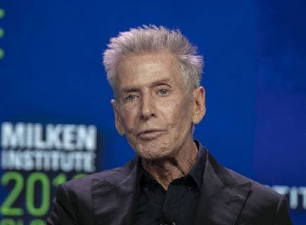 May 1, 2019 - Los Angeles, California, United States of America - Designer, Calvin Klein during the 2019 Milken Institute Global Conference held Wednesday May 1, 2019 at the Beverly Hilton Hotel in Beverly Hills, California. ARIANA RUIZ PI Los Angeles United States of America - ZUMAp124 20190501_zaa_p124_026 Copyright: xArianaxRuiz Pix