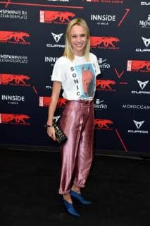 Annie Hoffmann beim BUNTE New Faces Award Film im Umspannwerk in Berlin am 02.05.2019
