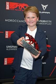 Julius Weckauf beim BUNTE New Faces Award Film im Umspannwerk in Berlin am 02.05.2019