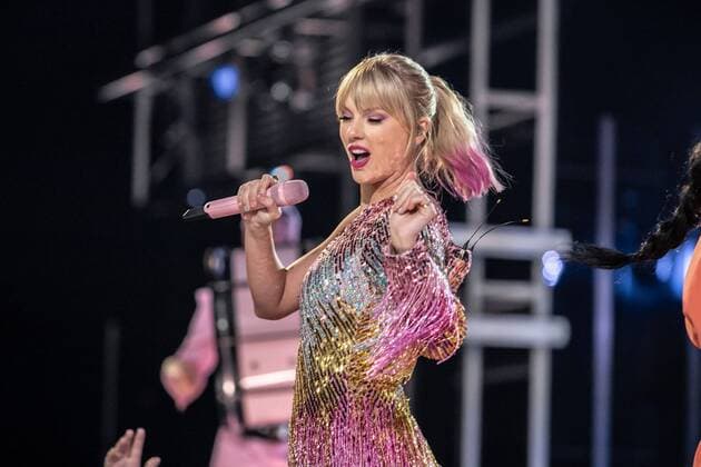 Taylor Swift at the 2019 Billboard Music Awards held at MGM Grand Garden Arena on May 1, 2019 in Las Vegas, Nevada. Photo Credit: DCP PictureLux - All Rights Reserved  Copyright: xDCPx 33812_005PLX