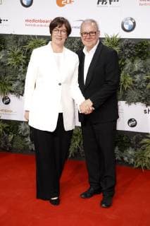 Joachim Krol mit Ehefrau Heidrun Teusner Krol bei der Verleihung des Deutschen Filmpreises 2019 in der Messe Berlin. Berlin, 03.05.2019