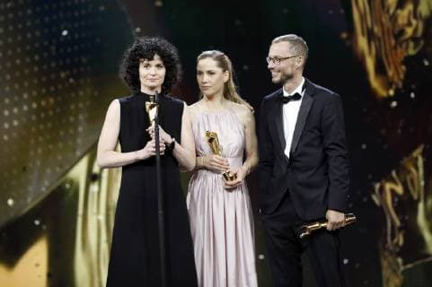 Maike Heinlein, Lisa Edelmann und Daniel Schröder bei der Verleihung des Deutschen Filmpreises 2019 in der Messe Berlin. Berlin, 03.05.2019