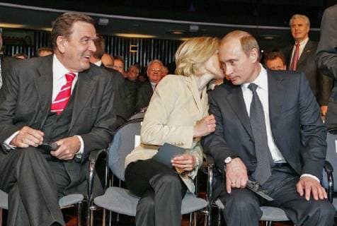 Hannover, Industriemesse, , Bundeskanzler Gerhard Schröder und Präsident Wladimir Putin , Doris Schröder-Köpf, zur Eröffnung der Hannover Messe im HCC, *** Hanover Industrial Fair Federal Chancellor Gerhard Schröder and President Wladimir Putin Doris Schröder Köpf at the opening of the Hanover Fair at HCC
