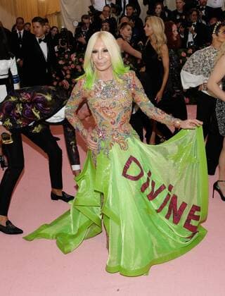 Donatella Versace arrives on the red carpet at The Metropolitan Museum of Art s Costume Institute Benefit Camp: Notes on Fashion at Metropolitan Museum of Art in New York City on May 6, 2019.  NYP20190506374 JOHNxANGELILLO