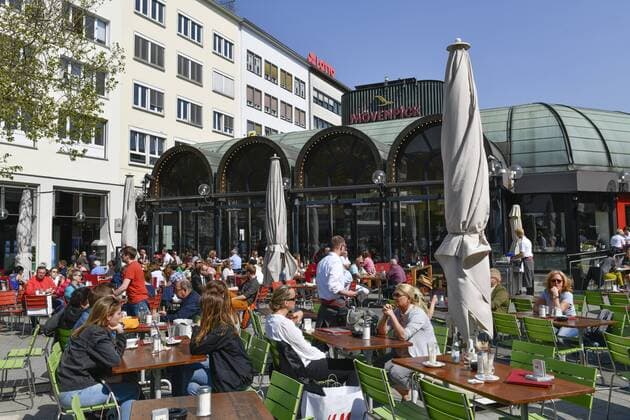 Cafe Kröpcke, Georgstraße, Hannover, Niedersachsen, Deutschland