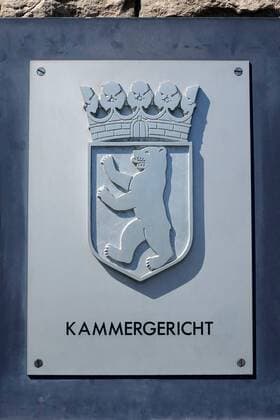 Kammergericht im Kleistpark Kammergericht im Kleistpark, 30.04.2019, Schöneberg, Kleistpark, Berlin, Im Schöneberger Kleistpark befindet sich das Kammergericht. *** Court of Appeal in the Kleistpark Court of Appeal in the Kleistpark 30 04 2019 Schöneberg Kleistpark Berlin The Court of Appeal is located in the Schöneberger Kleistpark