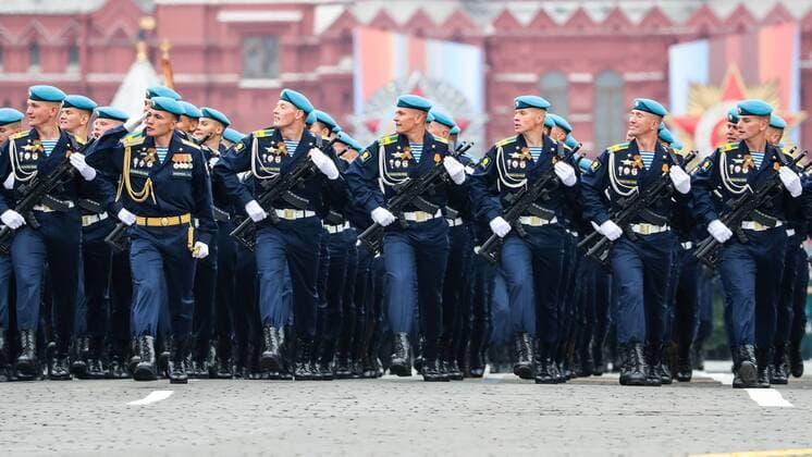 (190509) -- MOSCOW, May 9, 2019 (Xinhua) -- Soldiers march on the Red Square for the Victory Day parade in Moscow, Russia, May 9, 2019. Russia marks the 74th anniversary of the victory over Nazi Germany in World War II here on May 9. (Xinhua Bai Xueqi) RUSSIA-MOSCOW-VICTORY DAY-PARADE 