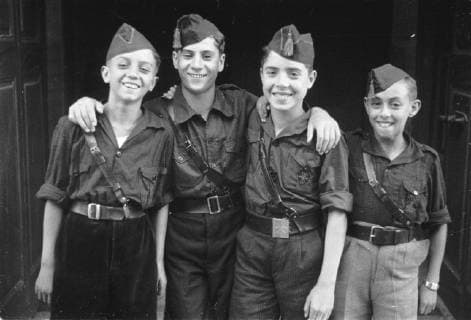 Spanish Civil War - Spain in 1937 - Nationalist boys in Madrid during the Spanish Civil War (1936-1939). , Madrid Metropolitana de Madrid Spanien *** Spanish Civil War Spain in 1937 Nationalist boys in Madrid during the Spanish Civil War 1936 1939 Madrid Metropolitana de Madrid Spain Copyright: ErichxAndres UnitedArchives90062_00648459
