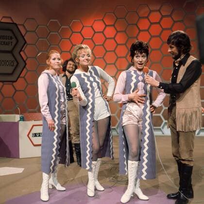 DALLI DALLI Die ROSY SINGERS, in der ersten Dalli Dalli Show , Sendung vom 12.5.1971 Grimm392, *** DALLI DALLI Die ROSY SINGERS in the first Dalli Dalli Show broadcast from 12 5 1971 Grimm392 Copyright: ArthurxGrimm UnitedArchives00659729