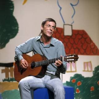 DER GROSSE PREIS Musikalischer Gast: REINHARD MEY mit Gitarre, Sendung vom 20.5.1982, *** THE GREAT PRIZE Musical guest REINHARD MEY with guitar broadcast from 20 5 1982 Copyright: ArthurxGrimm UnitedArchives00660126