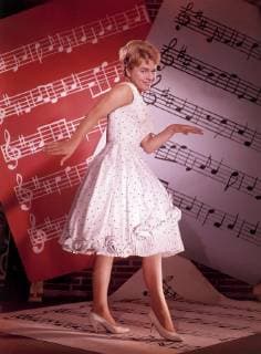CORNELIA (CONNY) FROBOESS , Studioaufnahme für den Film: Ja, so ein Mädchen mit 16 , 1959., *** CORNELIA CONNY FROBOESS Studio recording for the movie Ja so ein Mädchen mit 16 1959 Copyright: ArthurxGrimm UnitedArchives00667004
