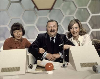 DALLI DALLI Dalli Dalli-Jury am Pult: BRIGITTE XANDER, EKKEHARD FRITSCH, MADY RIEHL, 70er Jahre. United Archives kpa Grimm2579, Copyright: ArthurxGrimm UnitedArchives00670691