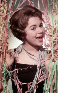 Die deutsche Schauspielerin und Sängerin Cornelia Froboess, Portraitaufnahme für den UFA-Filmkalender, 1958, Deutschland 1950er Jahre, German actress and singer Cornelia Froboess, Portrait Still for the UFA Film calendar, 1958, Germany, 1950s., Deutschland *** The German actress and singer Cornelia Froboess Portrait for the UFA Film Calendar 1958 Germany 1950s German actress and singer Cornelia Froboess Portrait Still for the UFA Film Calendar 1958 Germany 1950s Germany Copyright: ArthurxGrimm UnitedArchives02562262