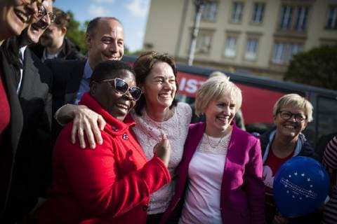 Bundesjustizministerin Katarina Barley, SPD, und Arne Lietz, Mitglied des Europaeischen Parlaments (SPD), aufgenommen im Rahmen einer Kundgebung der SPD anlaesslich der anstehenden Europawahl. Magdeburg, 10.05.2019. Magdeburg Deutschland *** Federal Minister of Justice Katarina Barley SPD and Arne Lietz Member of the European Parliament SPD admitted at a rally of the SPD on the occasion of the upcoming European elections Magdeburg 10 05 2019 Magdeburg Germany Copyright: xFlorianxGaertner photothek.netx