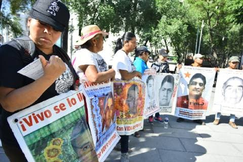 May 10, 2019 - Mexico City, Mexico - Relatives of missing victims take part during the March of Mothers in search of their children VIII March of National Dignity as part of Mothers Day at Angel of Independence on May 10, 2019 in Mexico City, Mexico Mexico City Mexico  - ZUMAn230 20190510_zaa_n230_809 Copyright: xCarlosxTischlerx