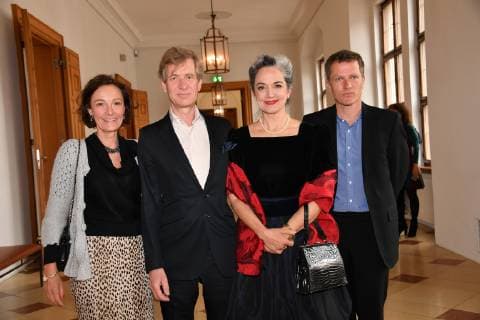 Patricia von Taufkirchen, Irina Wanka mit Begleitung und Markus Böttcher Verleihung der Sozialmedaille Bayerische Staatsmedaille für soziale Verdienste Max-Joseph-Saal Residenz München 13. Mai 2019