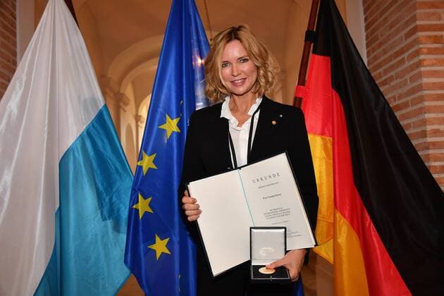 Entertainment Themen der Woche KW20 Entertainment Bilder des Tages Veronica Ferres Verleihung der Europamedaille Medaille für besonder Verdienste um den Freistaat Bayern in Europa und der Welt Prinz-Carl-Palais Residenz München 13. Mai 2019 *** Veronica Ferres Awarded the European Medal Medal for Special Services to the Free State of Bavaria in Europe and the World Prince Carl Palais Residence Munich 13 May 2019