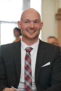 Dr. Alexander Gerst, Köln, Astronaut, ISS, ESA, DLR, Forschungsmission Horizons. Bekam den Landesverdienstorden von Ministerpräsident Armin Laschet CDU am 14.05.2019 in Düsseldorf überreicht. Er ist eine der höchsten Auszeichnungen Nordrhein-Westfalens. Das Land zeichnet damit Bürgerinnen und Bürger für ihre außerordentlichen Verdienste und überragendes Engagement für die Gesellschaft aus. Düsseldorf NRW Deutschland