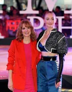 English actress Sophie Turner (R) and US actress Jessica Chastain (L) pose during a promotional event for the film X-Men: Dark Phoenix in Mexico City, Mexico, 14 May 2019. As part of the promotional tour of the X-Men universe film that centers its story on the mutant Jean Gray, actresses and cast members Sophie Tuner and Jessica Chastain visited the Mexican capital to share time with the fans of the film, which premiere on June 7 in all Mexican movie theaters. Sophie Turner and Jessica Chastain promote X-Men: Dark Phoenix in Mexico City !ACHTUNG: NUR REDAKTIONELLE NUTZUNG!  Copyright: xMaroxGuzmanx AME2717 20190515-636934959578030405
