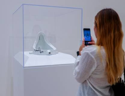 May 16, 2019 - EUM20190516CUL11.JPG .CIUDAD DE MEXICO. ExpositionExposicion-Apariencia desnuda.- 16 de mayo de 2019. El artista Jeff Koons presenta la exposicion Apariencia desnuda en el Museo Jumex, conformada por 80 obras de 30 colecciones, incluyendo piezas de Marcel Duchamp. La muestra permanecera abierta al publico del 19 de mayo al 29 de septiembre de 2019. Foto: Agencia EL UNIVERSALAdriana HernandezEELG Copyright: xElxUniversalx