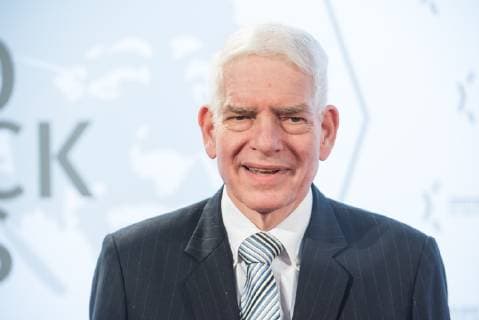 Verleihung des Leo Baeck-Preises 2019 durch den Zentralrat der Juden in Deutschland am Donnerstag (16.05.19) in Berlin an den Vorstandsvorsitzenden des Axel-Springer-Konzerns, Mathias Doepfner (Döpfner). (Foto: Josef Schuster, Praesident des Zentralrats der Juden in Deutschland) Der Zentralrat der Juden ehrt Doepfner fuer sein jahrzehntelanges, ausserordentliches Engagement fuer die juedische Gemeinschaft und fuer den Staat Israel. Der mit 10.000 Euro dotierte Leo-Baeck-Preis ist die hoechste Auszeichnung des Zentralrats. Doepfner habe sich in zahlreichen Artikeln und Reden mit Antisemitismus in all seinen Formen in Deutschland auseinandergesetzt. Die Erinnerung an die Schoah und die daraus resultierende Verantwortung Deutschlands gegen jede Form von Intoleranz und fuer Israel seien ihm ein Herzensthema. (Siehe epd-Bericht vom 17.05.2019 Copyright: epd-bild ChristianxDitsch EDITORIAL USE ONLY